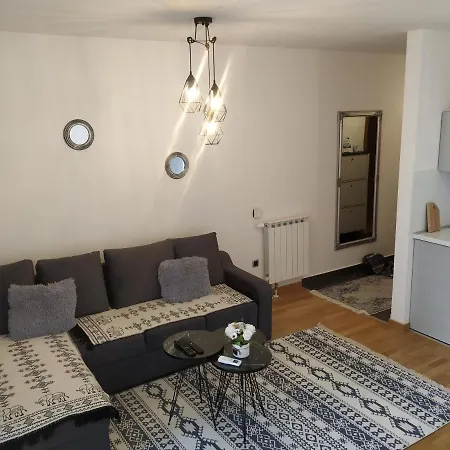 Bulevar & Free Garage Apartamento Sarajevo