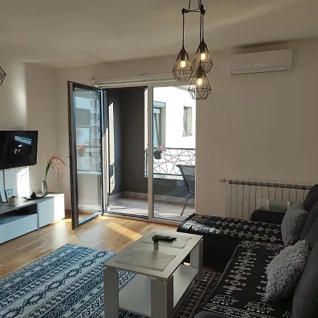 Bulevar & Free Garage Apartamento Sarajevo